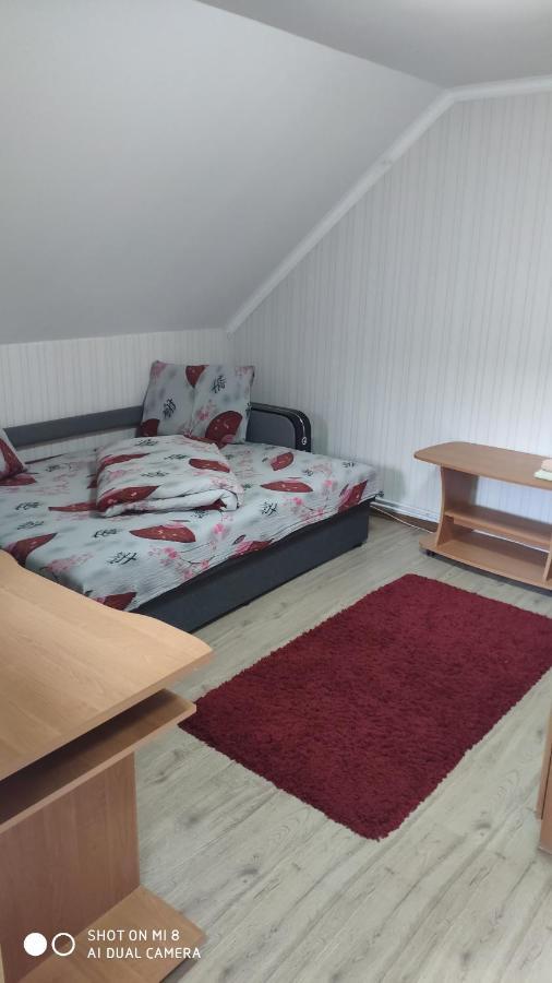Ріточка Apartment แบรฮอฟ ภายนอก รูปภาพ