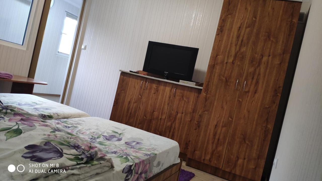 Ріточка Apartment แบรฮอฟ ภายนอก รูปภาพ