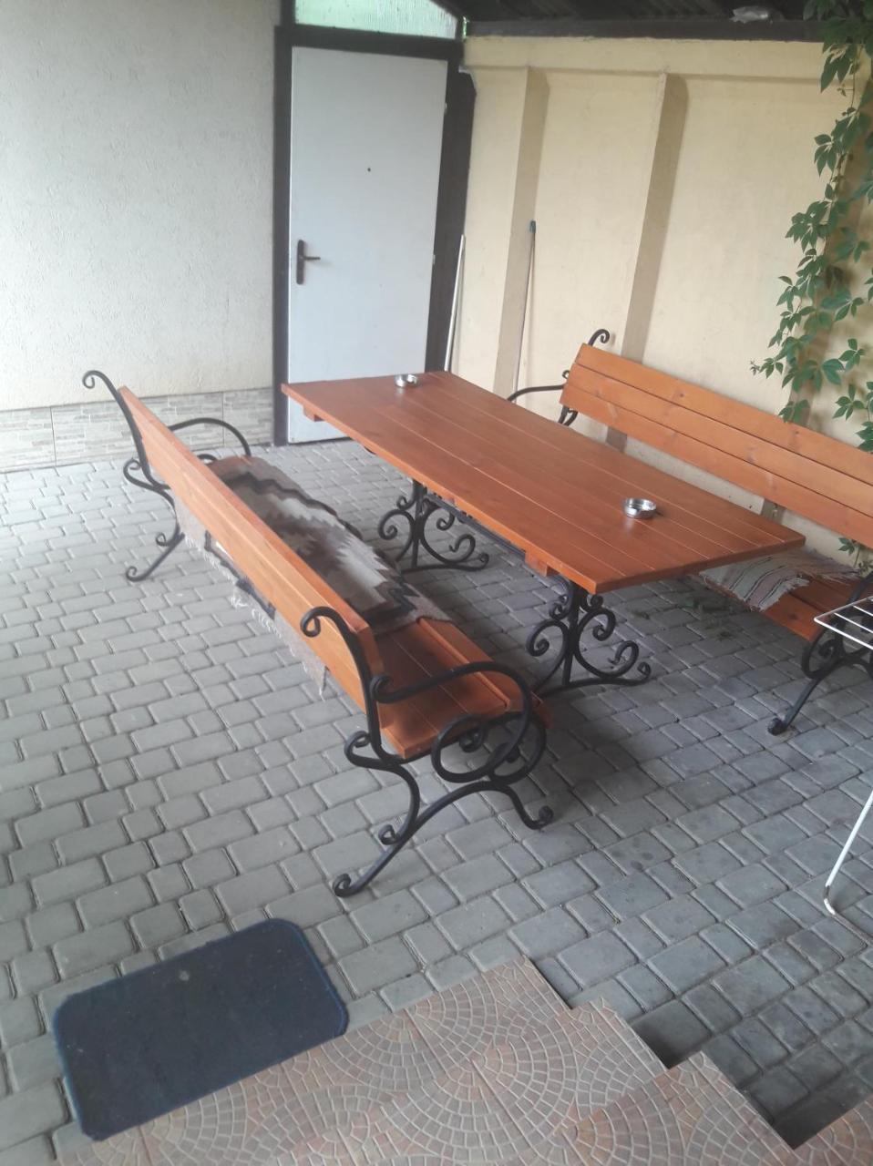 Ріточка Apartment แบรฮอฟ ภายนอก รูปภาพ