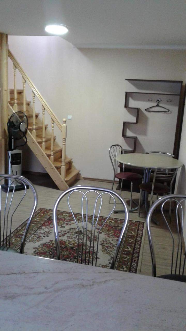 Ріточка Apartment แบรฮอฟ ภายนอก รูปภาพ